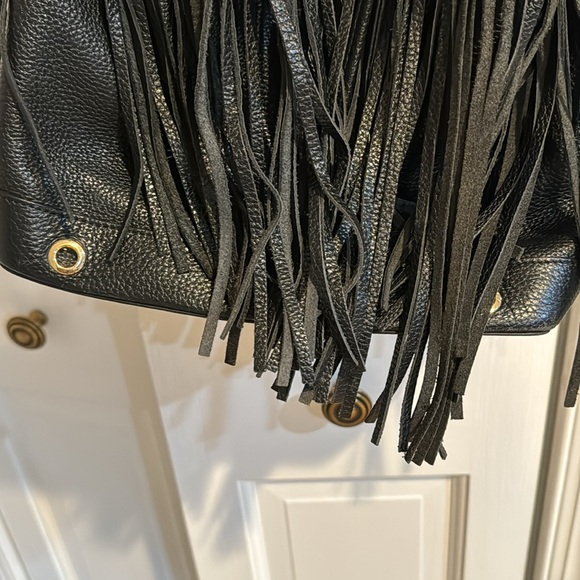 Milly black fringe leather crossbody handbag - Picture 4 of 6